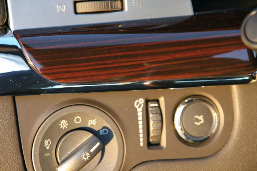  Lincoln MKS 2008 года  (фото 82 из 284)
